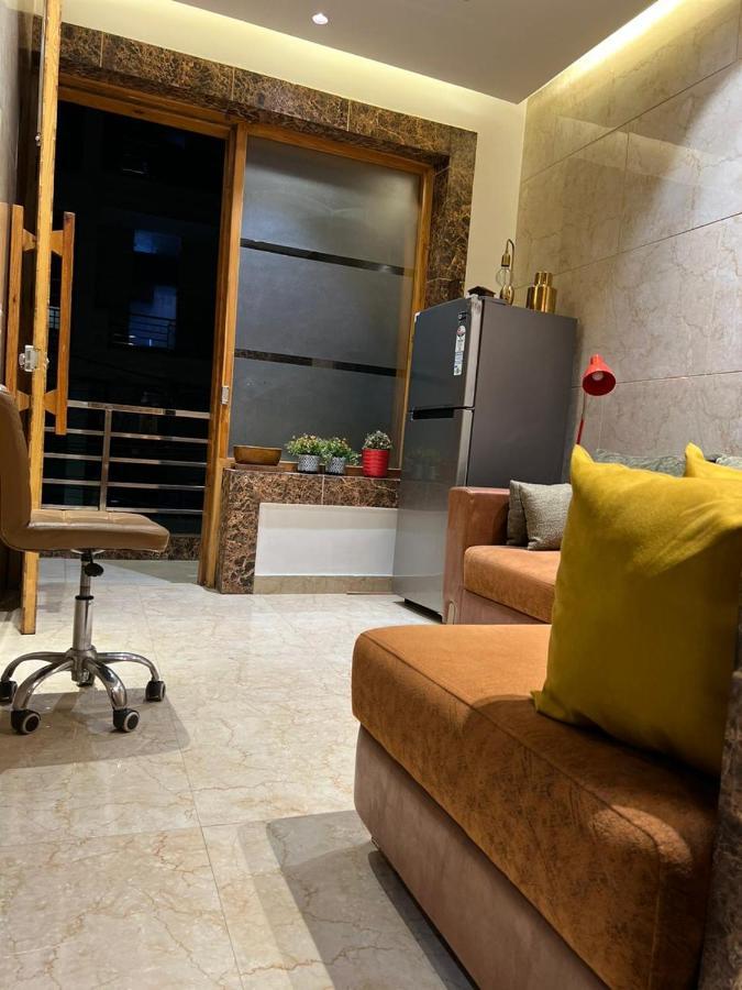 Divine Studios Rajouri Garden Neu-Delhi Exterior foto